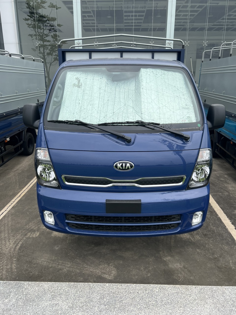 Ngoại thất xe kia k250