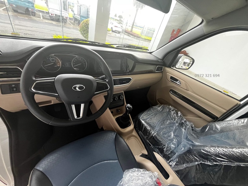 xe van 5 chỗ